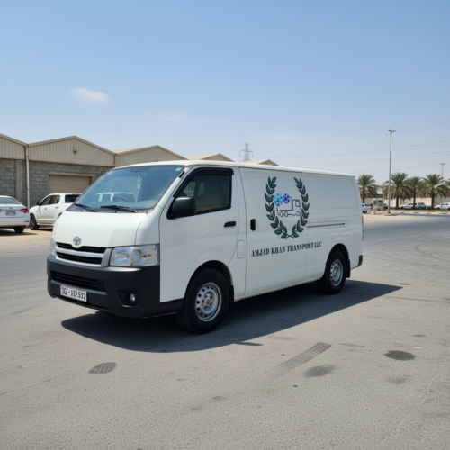 cargo van rental in dubai