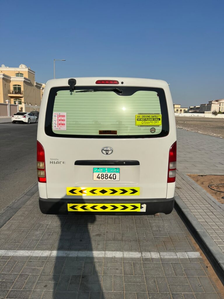 White refrigerated van available for rental in the UAE, offering temperature-controlled transport for chilled and frozen food, dairy products, pharmaceuticals, beverages, and other perishable cargo.